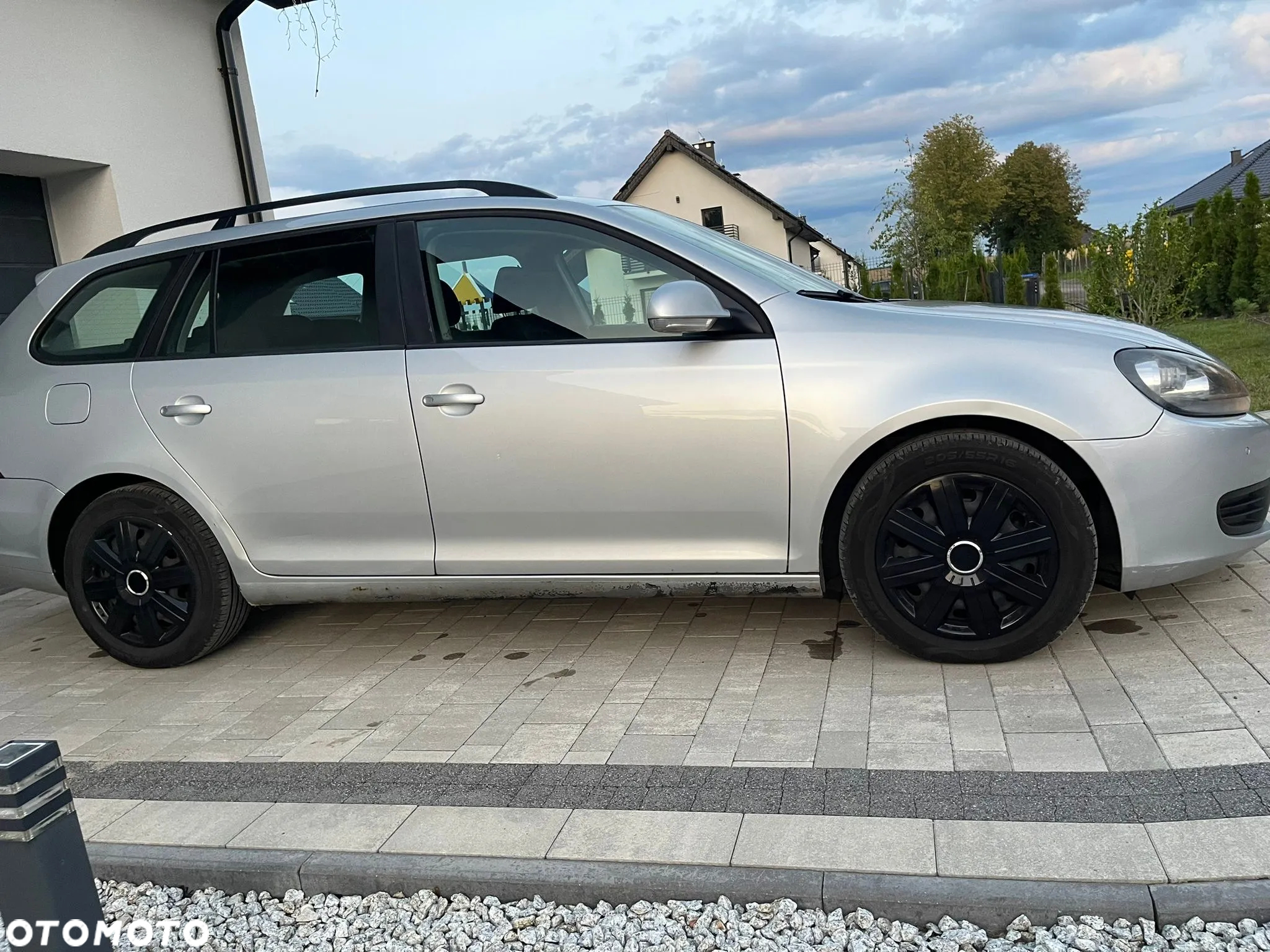 Volkswagen Golf VI 1.6 TDI Trendline - 3