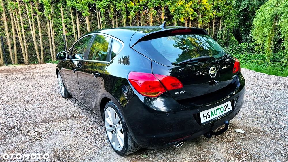 Opel Astra 1.6 Turbo Edition - 16