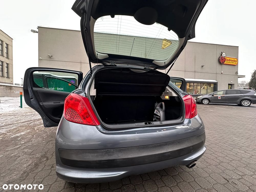 Peugeot 207 1.6 Trendy - 18