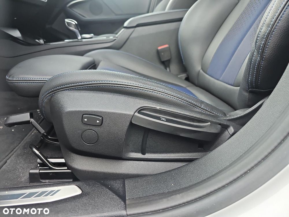 BMW Seria 1 - 27