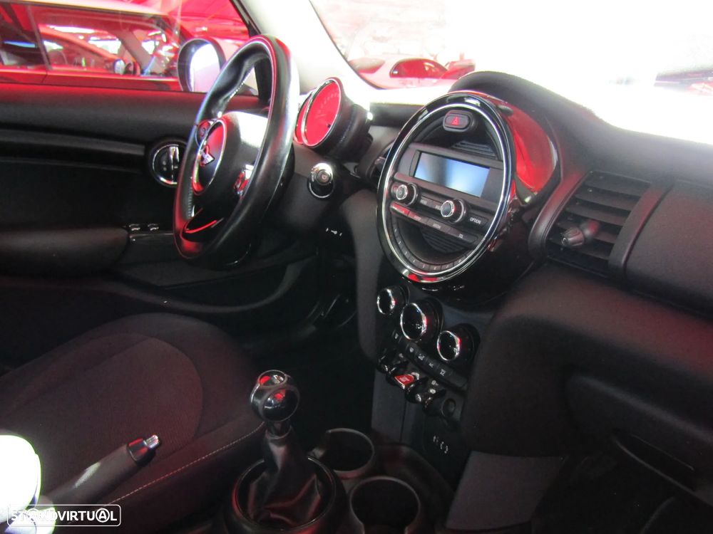 MINI 5 Portas One D - 7