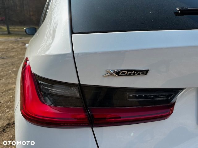 BMW Seria 3 320d xDrive Edition M Sport Shadow - 6