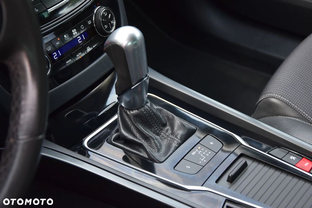 Peugeot 508 SW BlueHDi 180 EAT6 Stop&Start Allure - 20