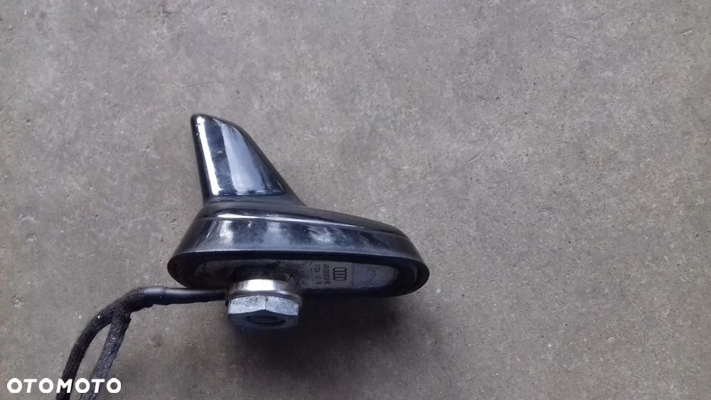 antena dachowa 4F9035503B A6 C6 kombi LY9B - 2