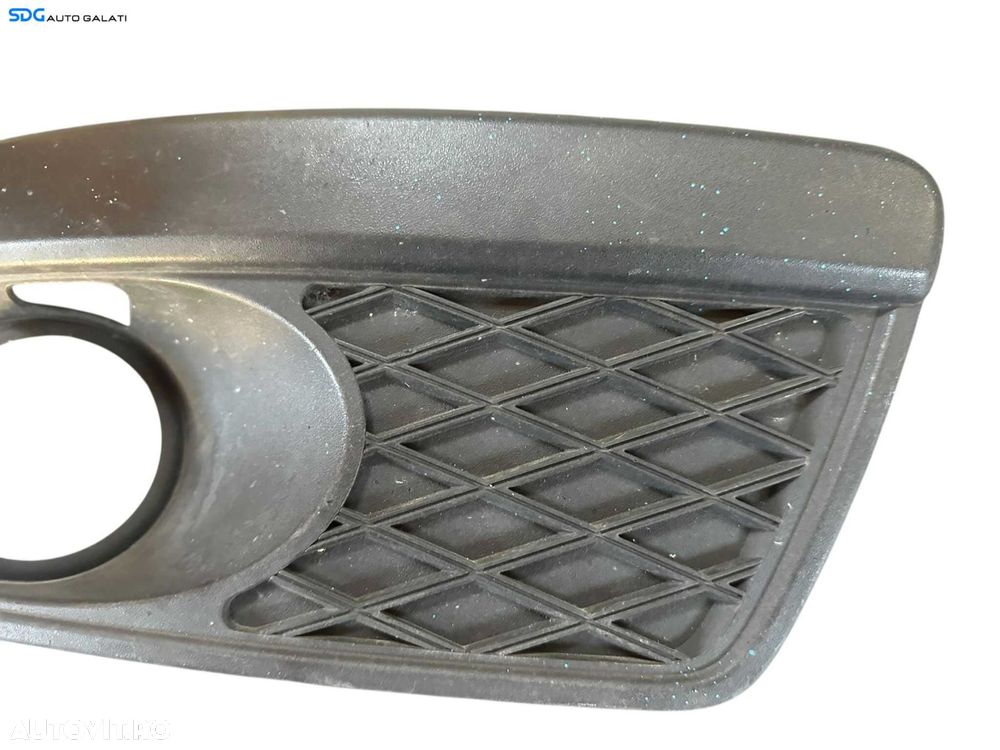 Grila Ornament Proiector Dreapta Bara Fata Ford C Max 2004 - 2007 Cod 3M5J-15A245-AA [V0591] - 3