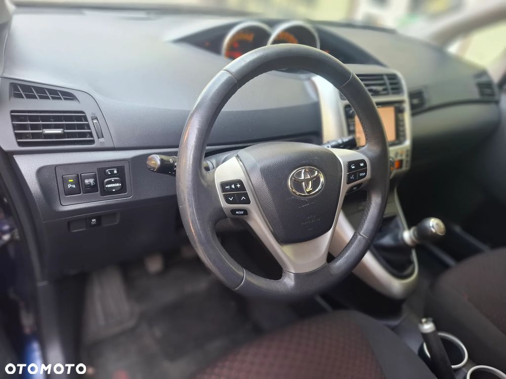 Toyota Verso 1.8 Edition - 7