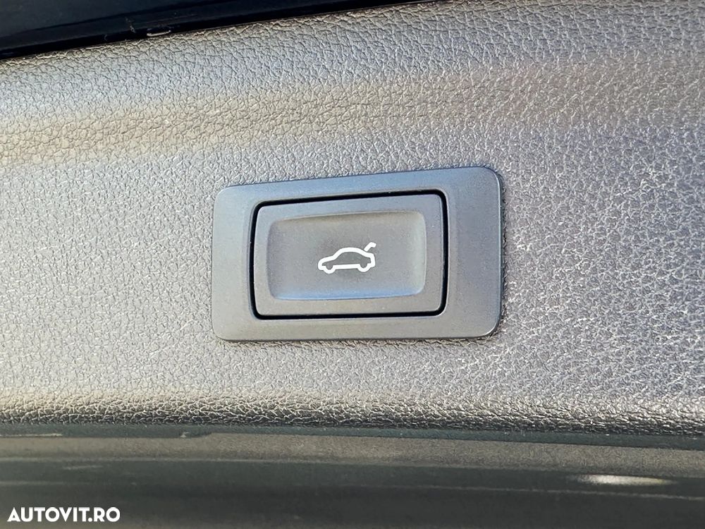 Audi Q3 2.0 35 TDI S tronic S Line - 20