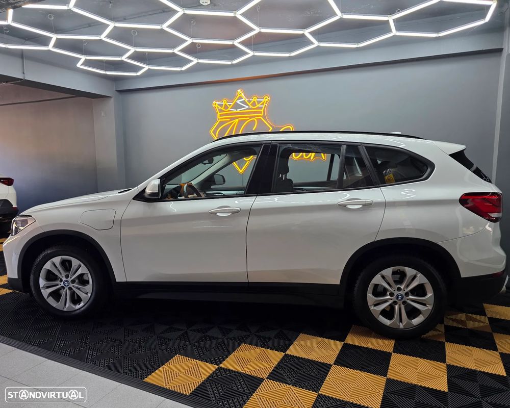 BMW X1 xDrive25e Advantage - 9