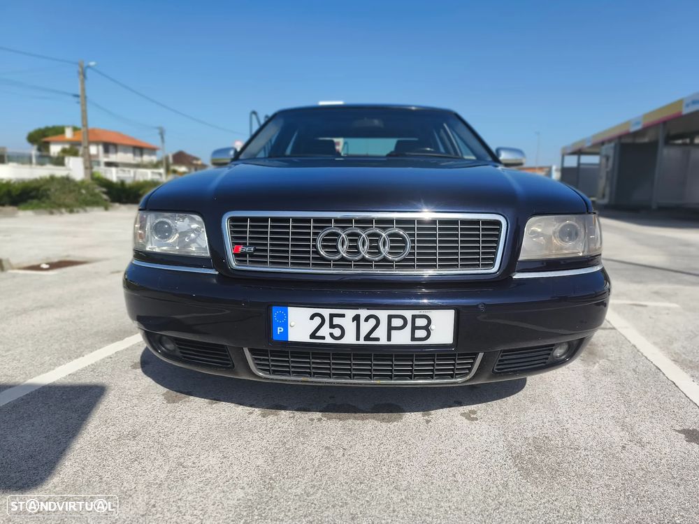 Audi S8 - 3