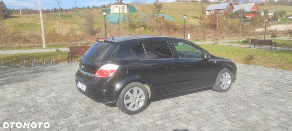 Opel Astra 1.6 Elegance - 2