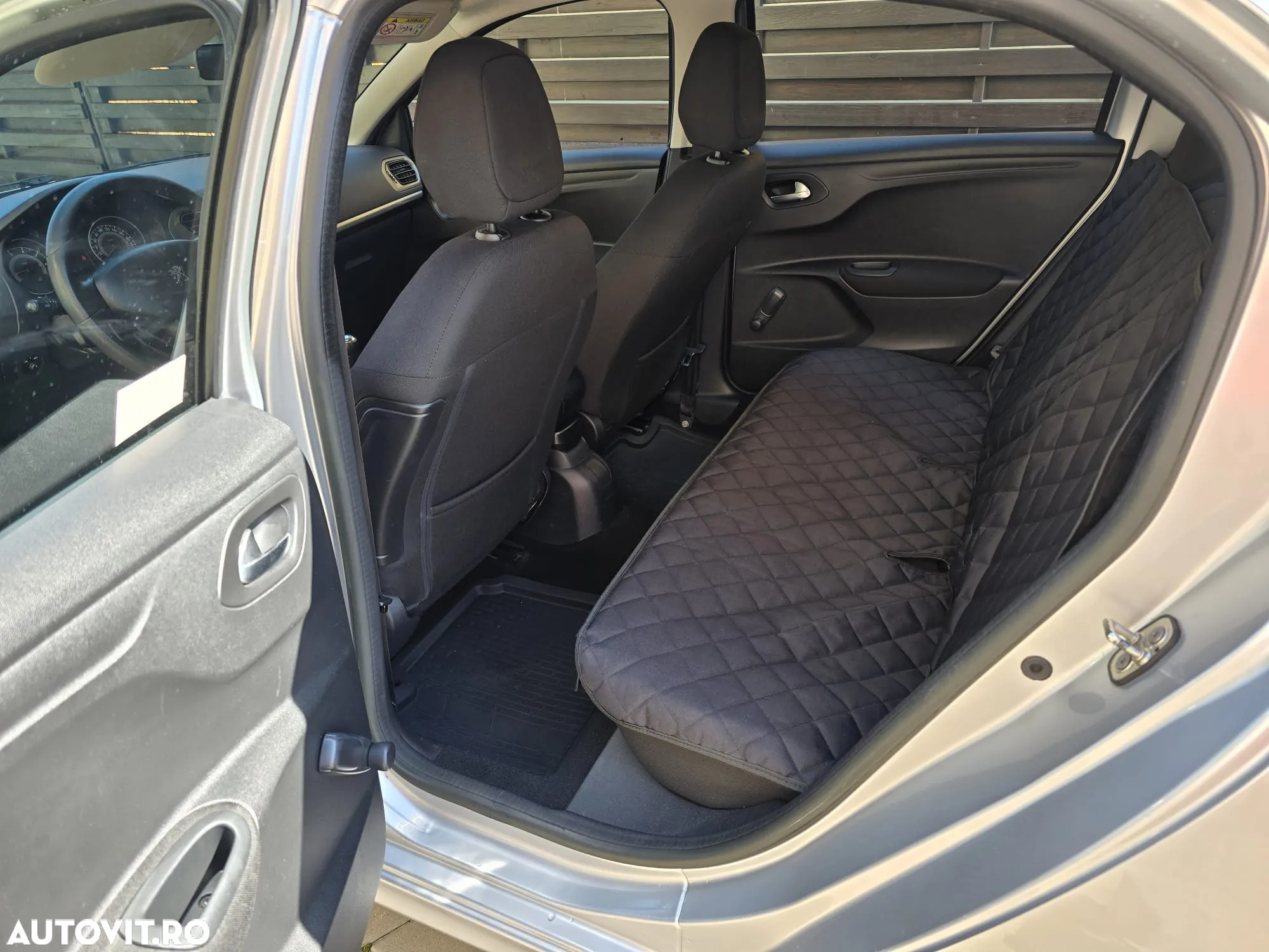 Peugeot 301 1.6 HDI FAP Access - 12