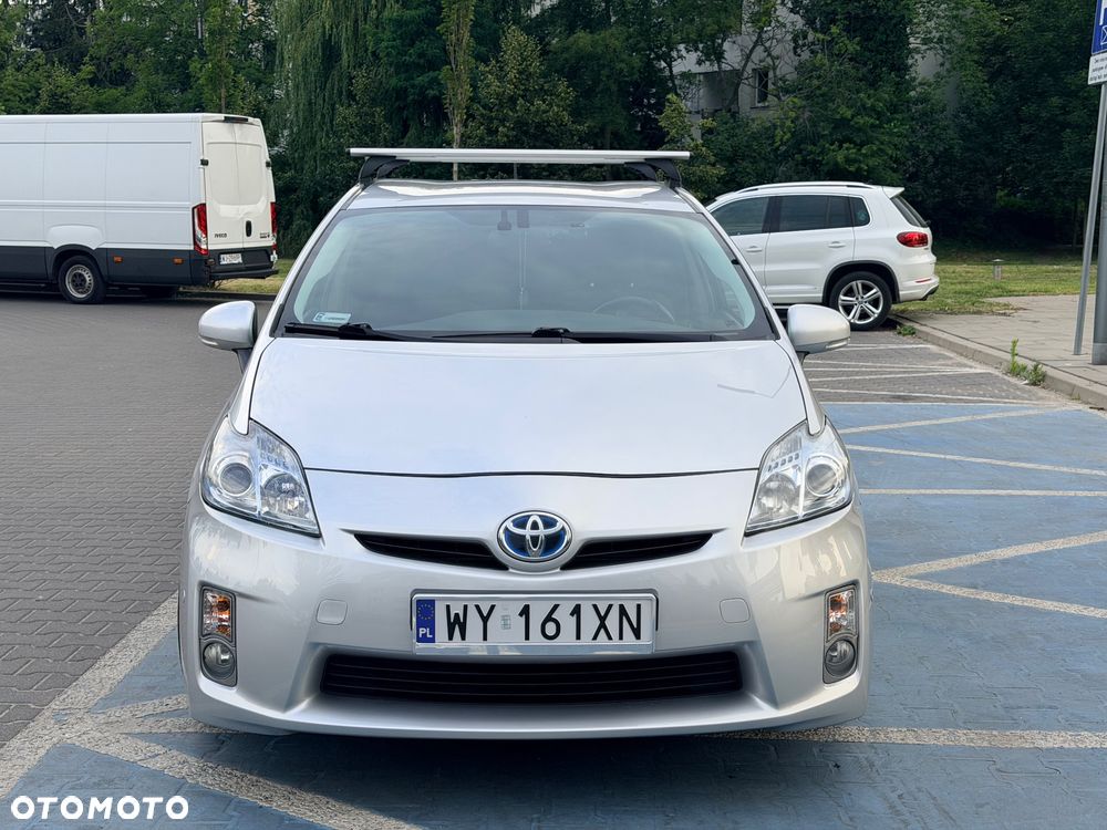 Toyota Prius 1.8 HSD Prestige - 2