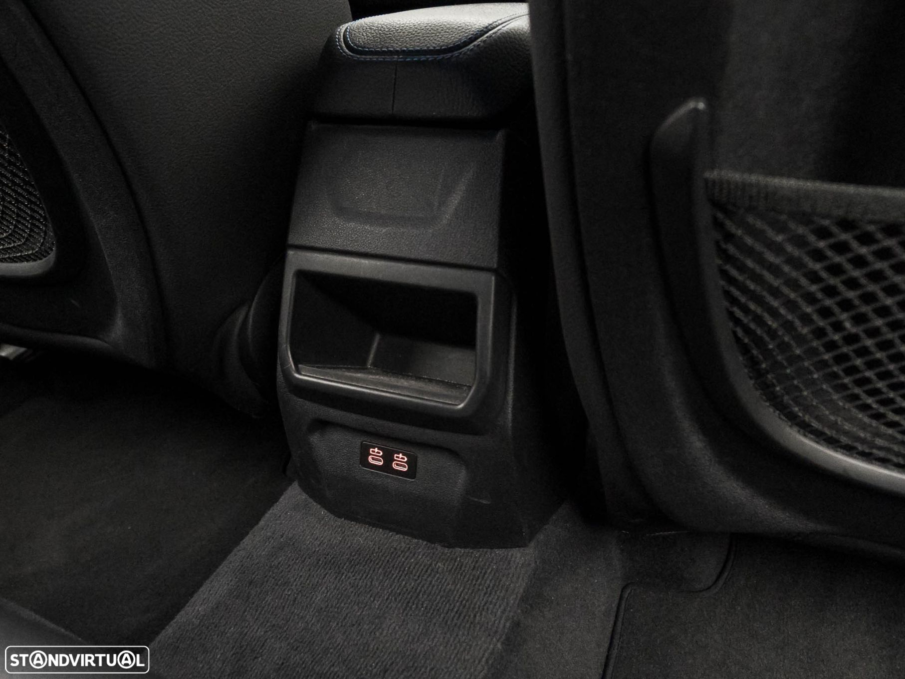 BMW 118 i Pack Desportivo M Auto - 38