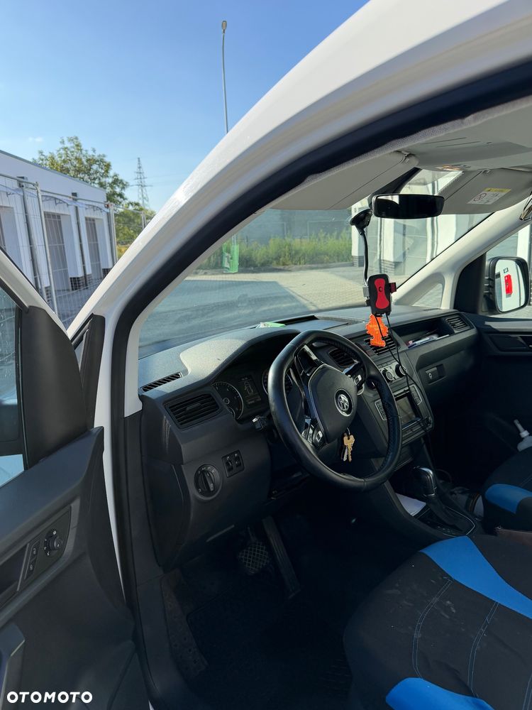 Volkswagen Caddy Comfortline DSG - 6