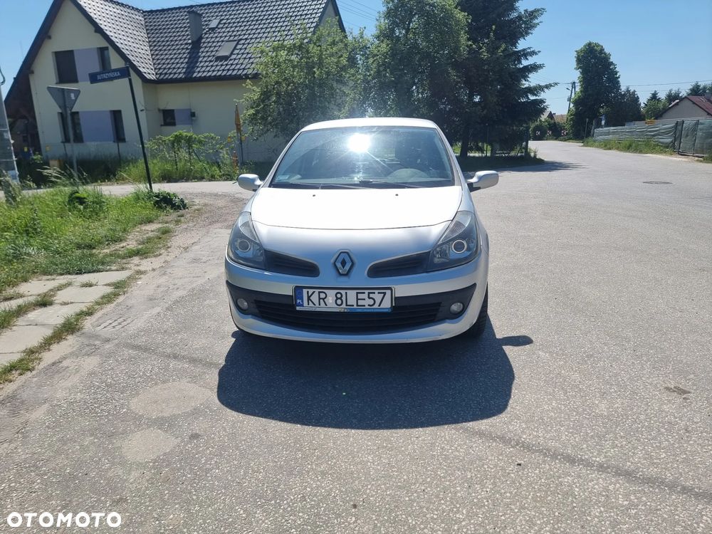 Renault Clio - 2