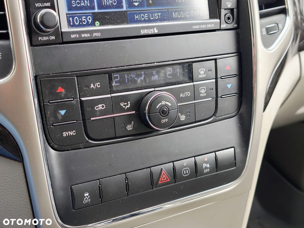 Jeep Grand Cherokee - 14