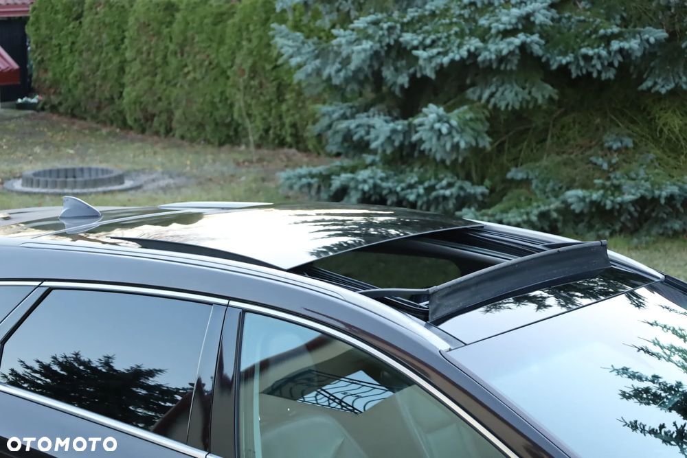 Hyundai i40 Kombi 1.7 CRDi DCT Premium - 23