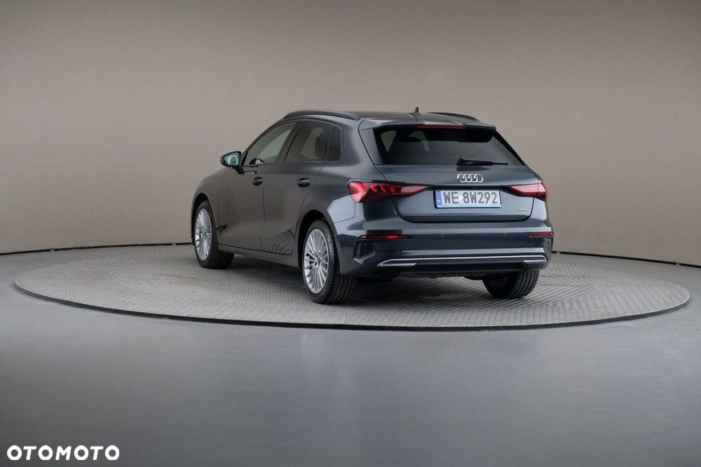 Audi A3 Sportback - 2