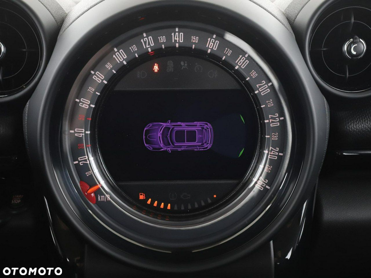 MINI Countryman - 25