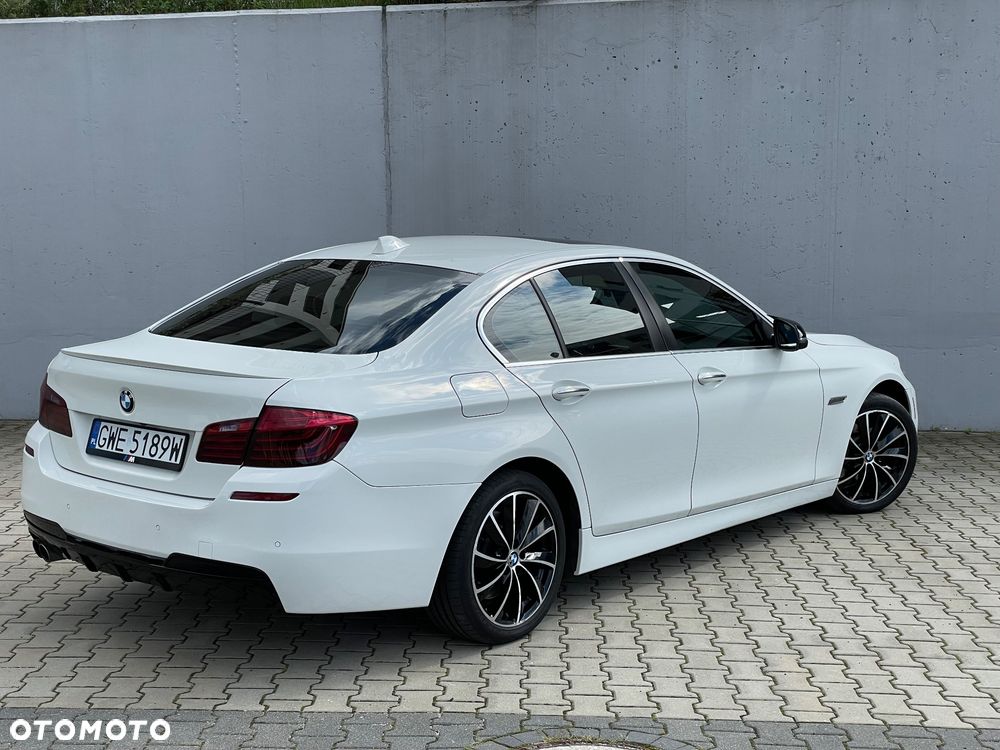BMW Seria 5 528i - 9