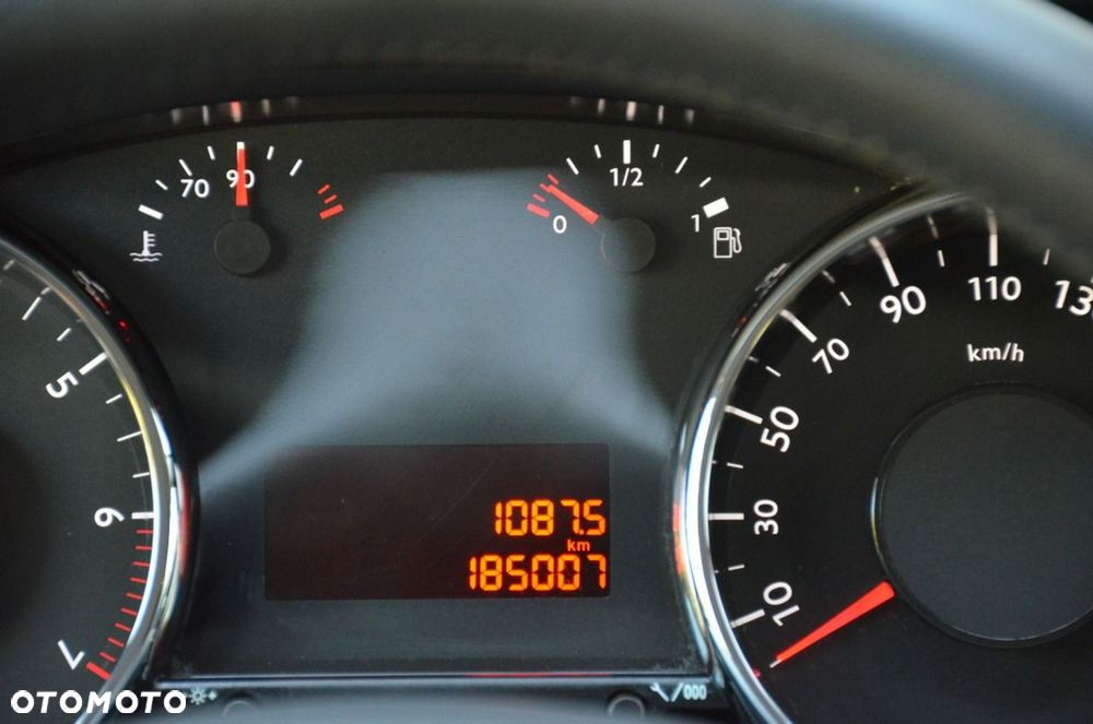 Peugeot 5008 - 37