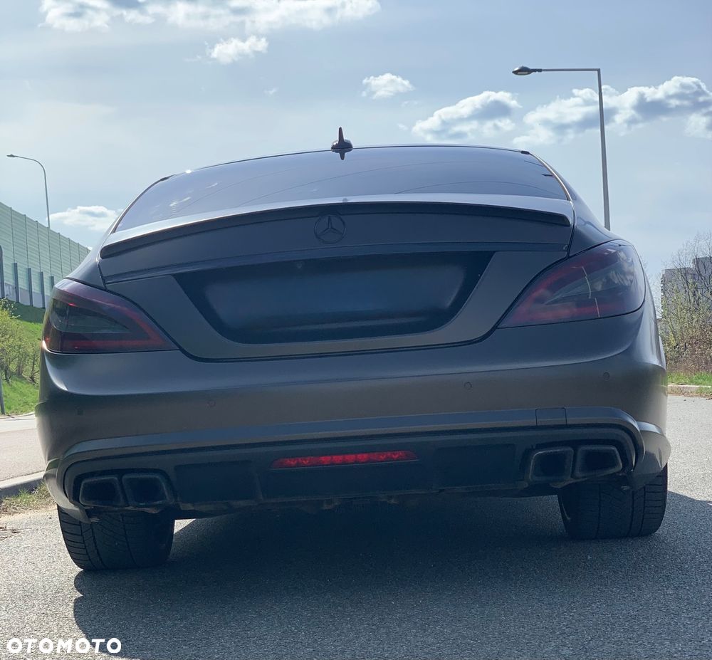 Mercedes-Benz CLS - 12