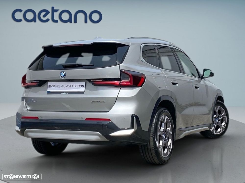 BMW iX1 eDrive20 xLine - 2