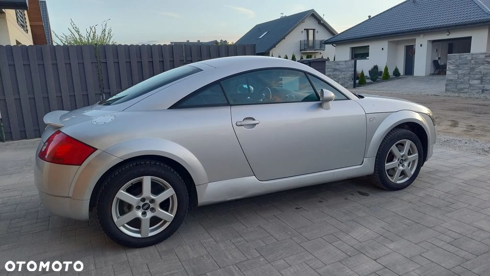 Audi TT Coupé 1.8T - 18