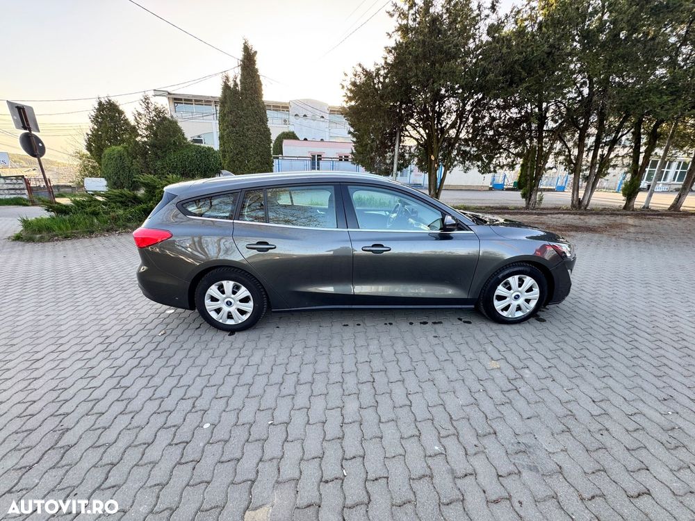 Ford Focus - 4
