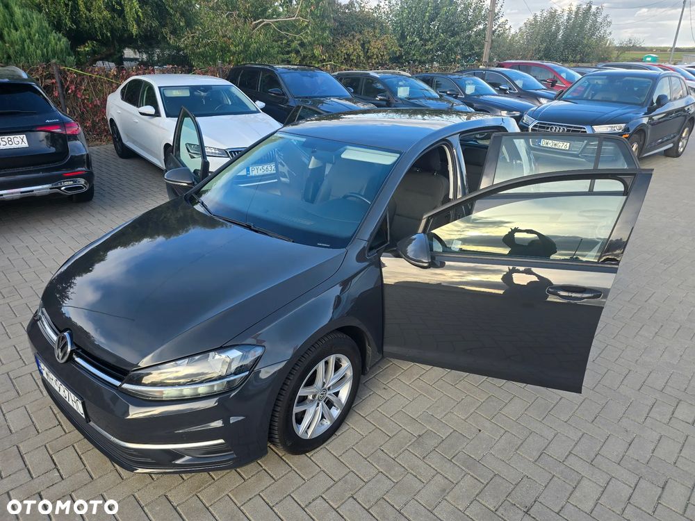 Volkswagen Golf - 34