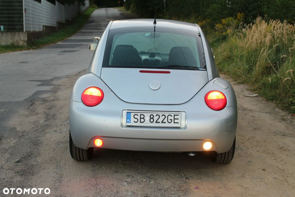 Volkswagen New Beetle - 37