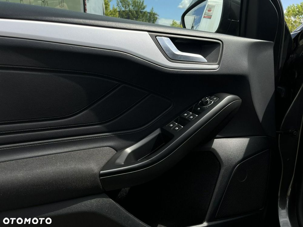 Ford Focus 1.0 EcoBoost Connected - 13