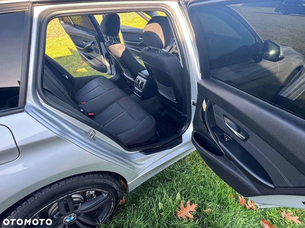 BMW Seria 3 318d - 13