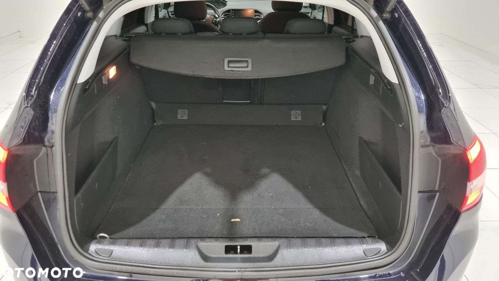 Peugeot 308 - 25