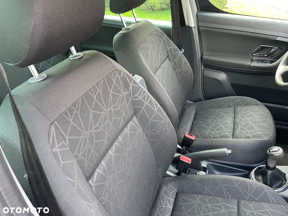 Skoda Roomster - 8