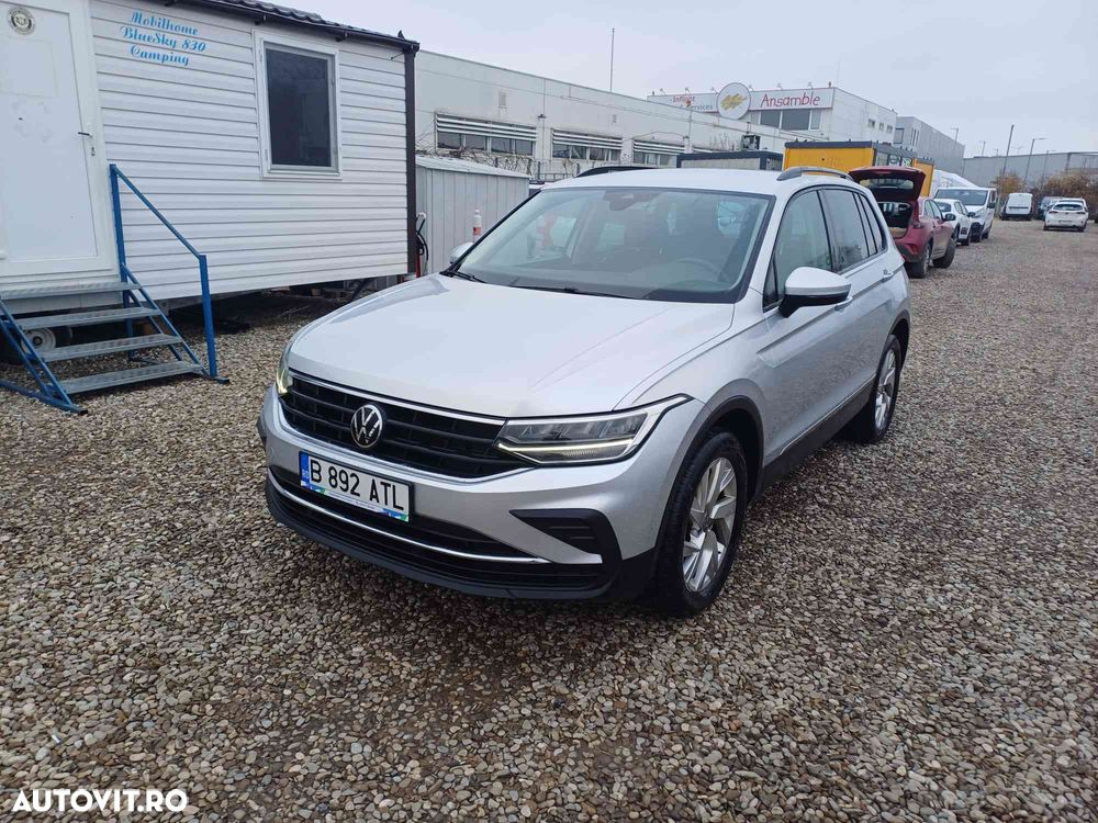 Volkswagen Tiguan - 2
