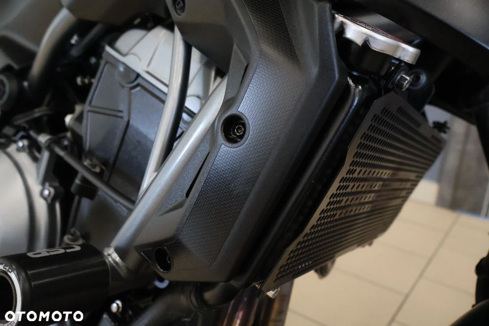 Kawasaki Z 650 - 12