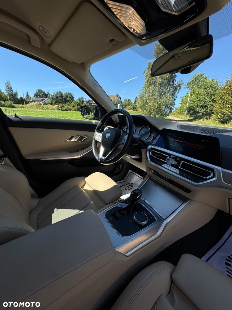BMW Seria 3 320i GPF Sport Line - 40