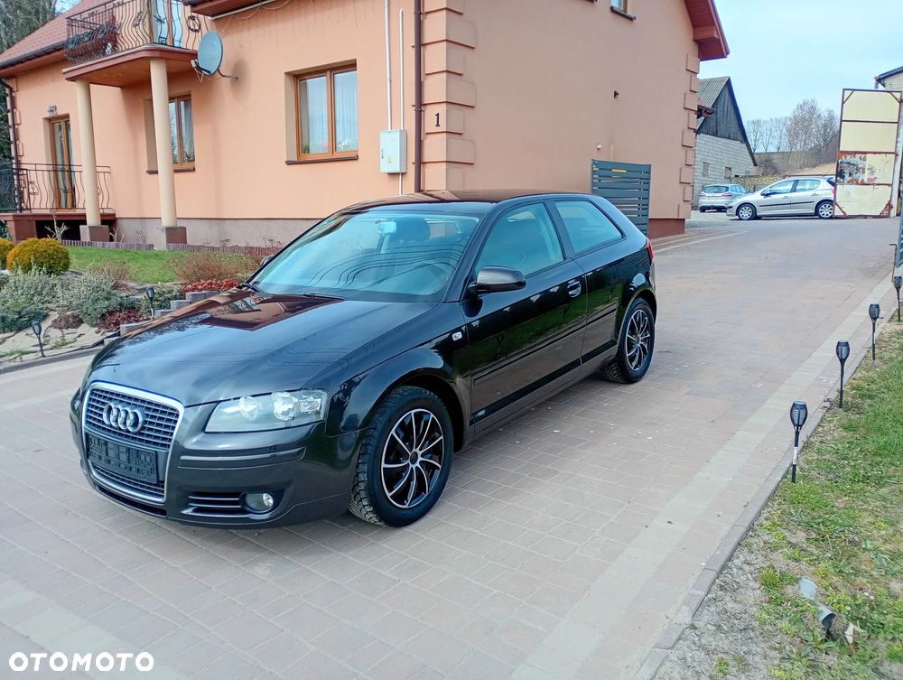 Audi A3 3-drzwiowe 1.6 Ambition - 1