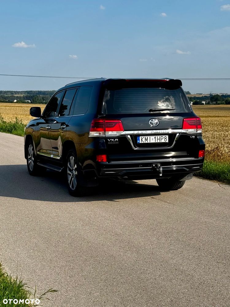Toyota Land Cruiser - 3