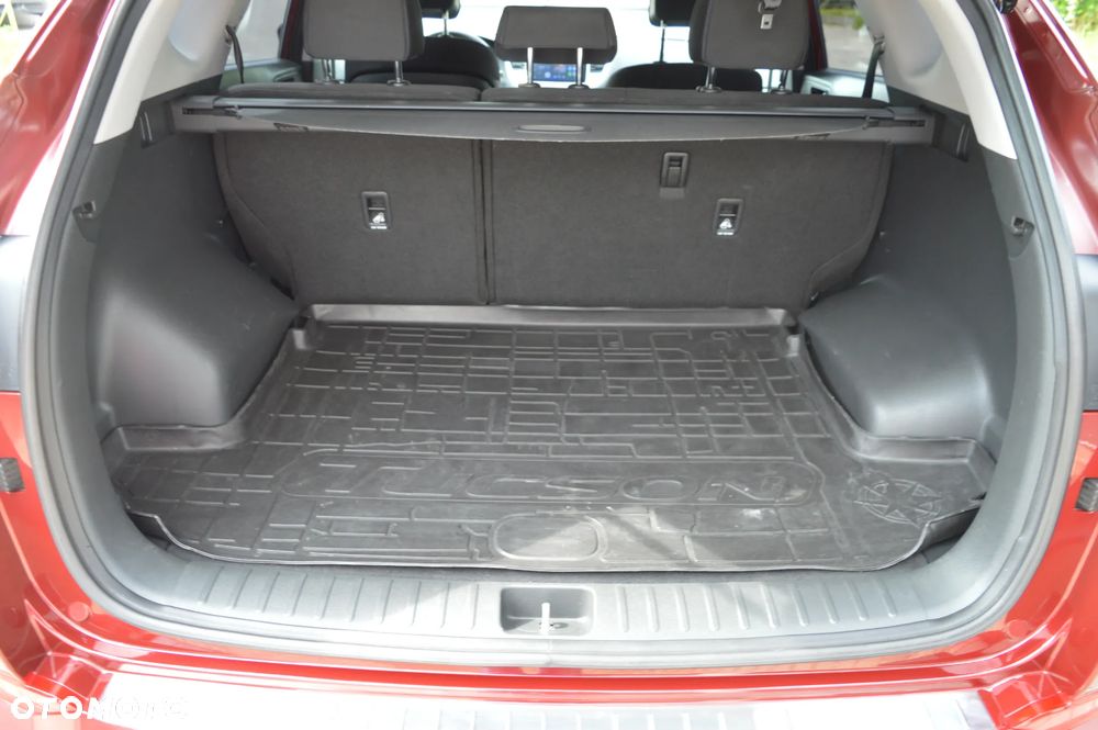 Hyundai Tucson 1.7 CRDI BlueDrive Comfort 2WD - 12