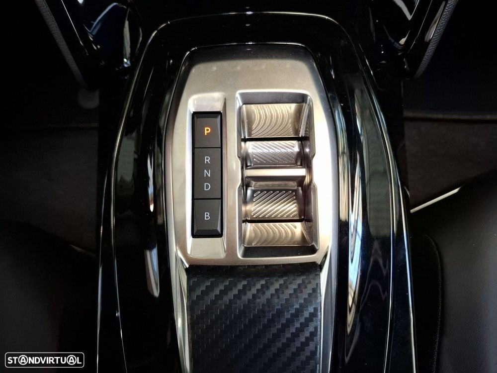 Peugeot e-2008 54 kWh Allure — fotografia 19