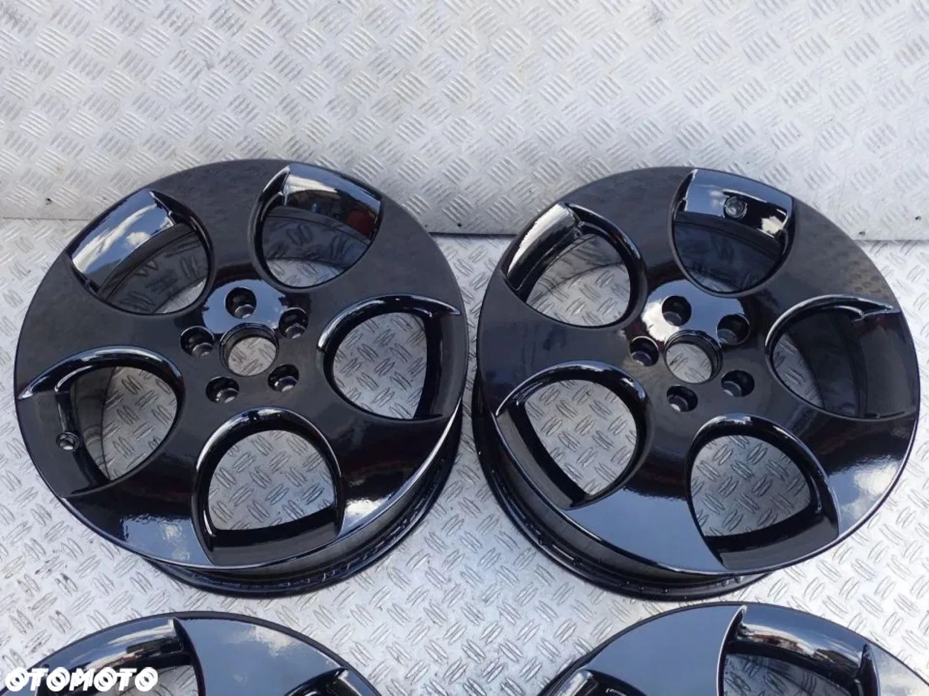 FELGI ALUMINIOWE VW GOLF V GTI BBS CZARNY POLYSK 1K0601025AM 18CALI RADOM - 2