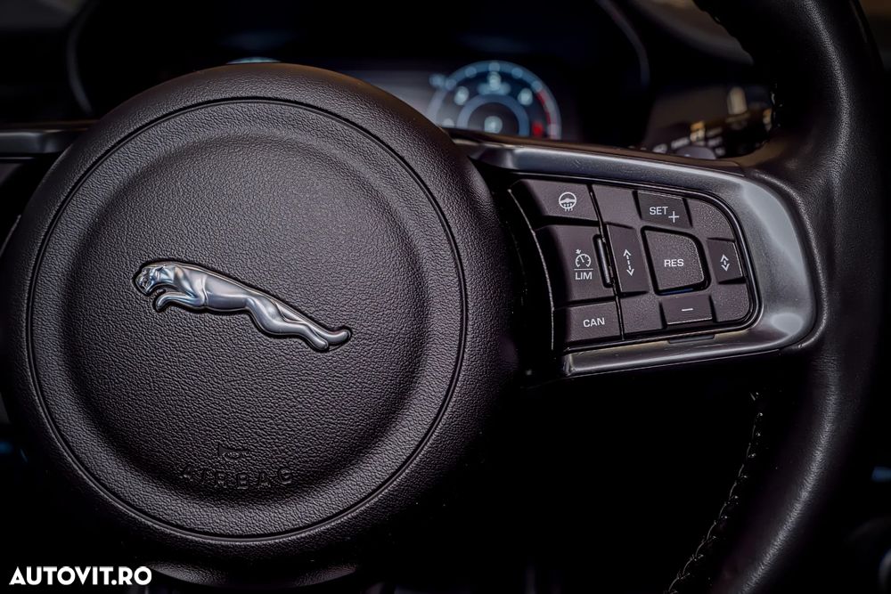 Jaguar E-Pace D180 AWD Aut. R-Dynamic HSE - 23