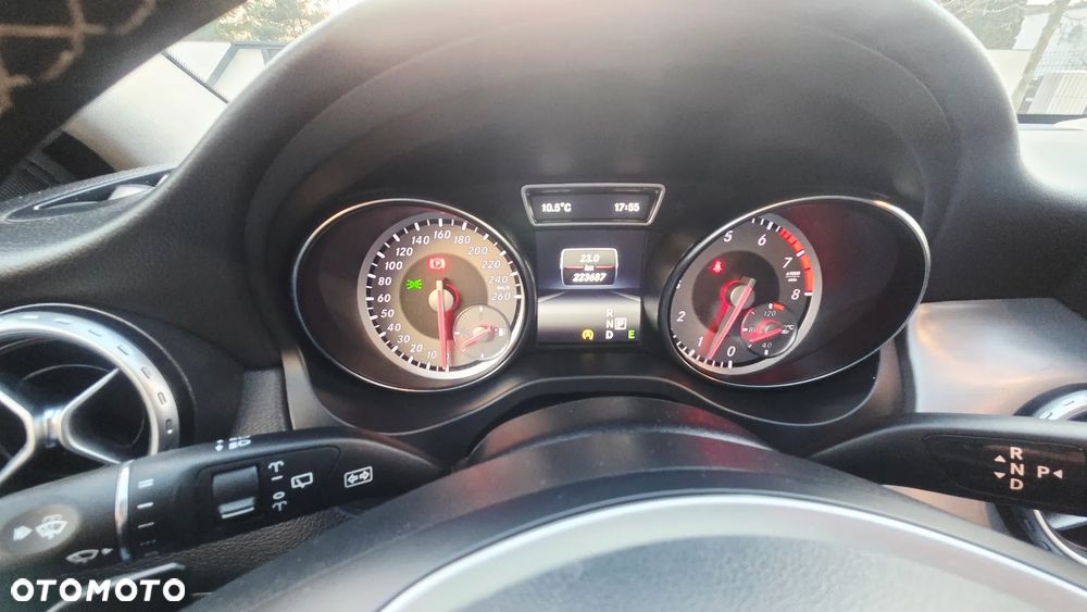 Mercedes-Benz GLA 250 4-Matic - 15