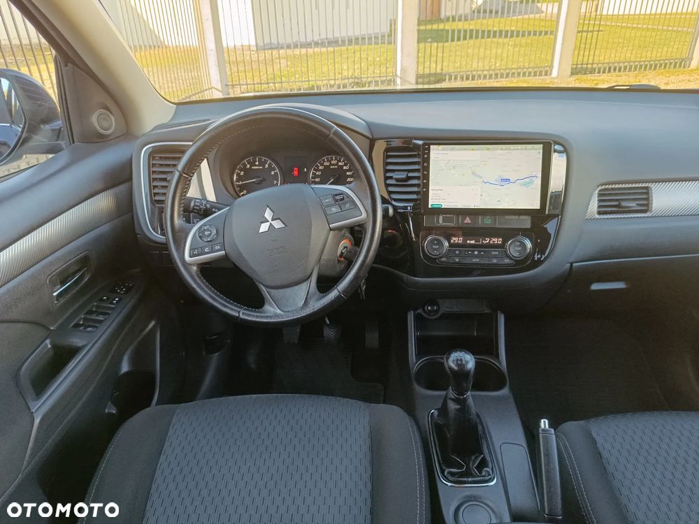 Mitsubishi Outlander 2.0 2WD Diamant Edition - 25
