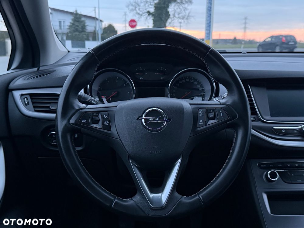 Opel Astra - 16