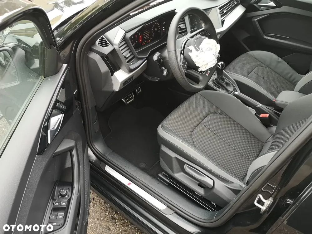 Audi A1 Sportback 35 TFSI S-Line S tronic - 29
