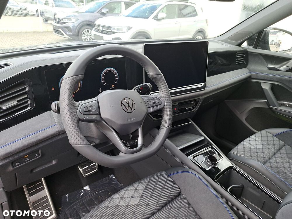 Volkswagen Tiguan - 10