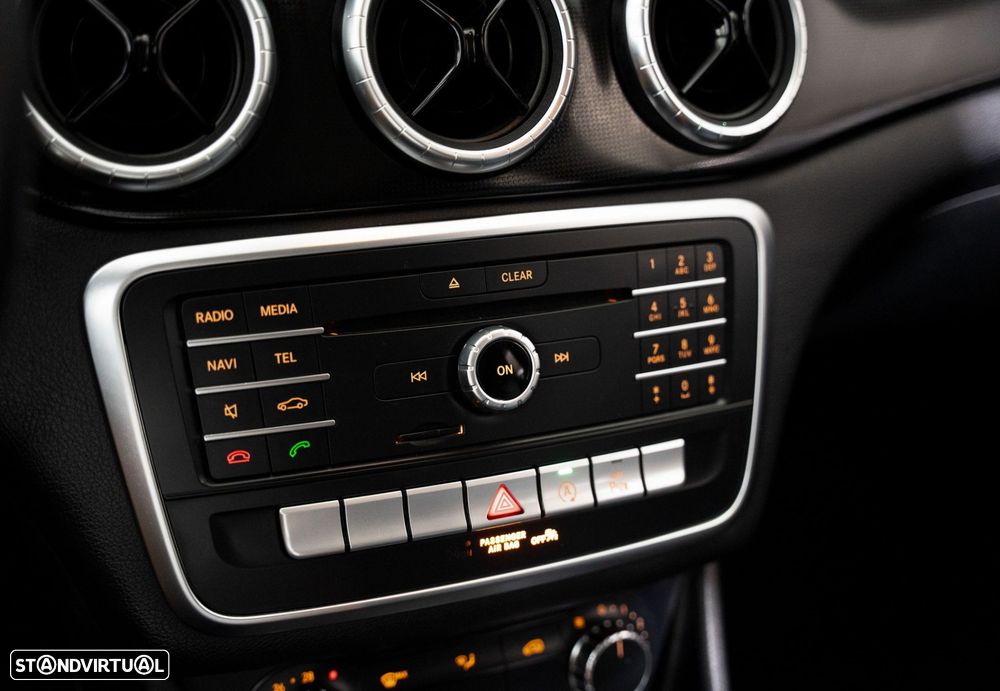 Mercedes-Benz CLA 180 d Shooting Brake - 6